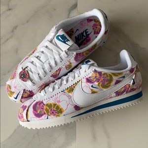 flower nike cortez